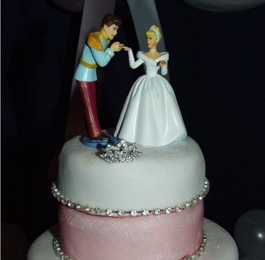Things You Should Know About Wedding Cake Toppers