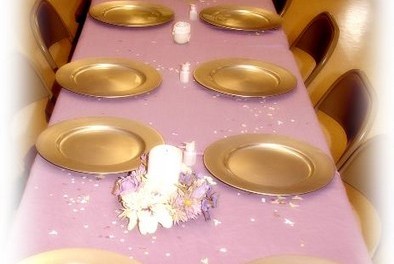 How to Save on Wedding Catering Services